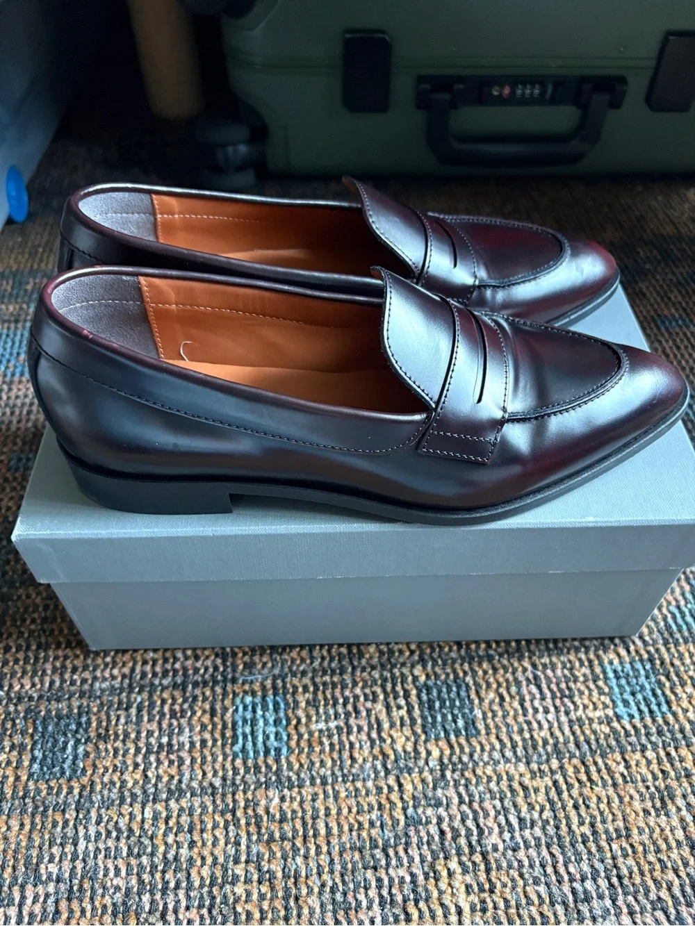 Everlane Women's Burgundy Patent Leather Loafers